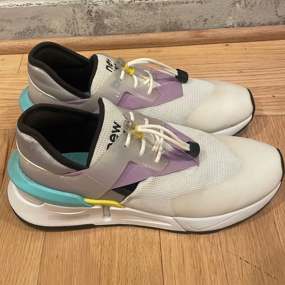 RARE JCrew by New Balance Women’s Casual Everyday Retro Sneakers - size 8 - Picture 1 of 7